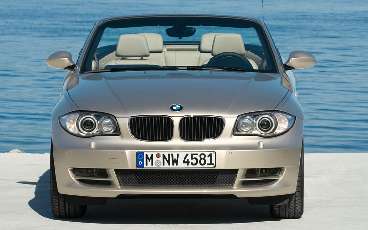 BMW 120i: 8 фото