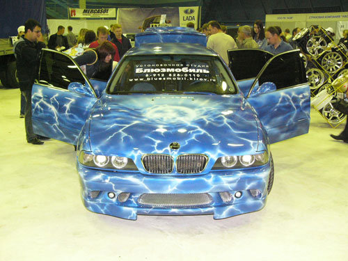 BMW 525: 8 фото