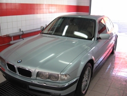 BMW 730: 8 фото