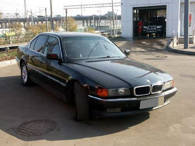 BMW 730: 10 фото