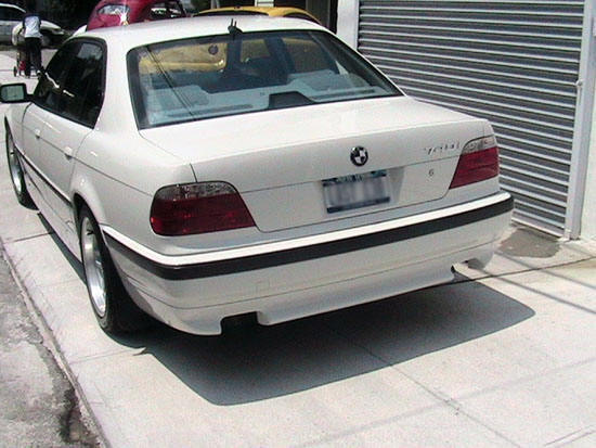 BMW 740i: 7 фото