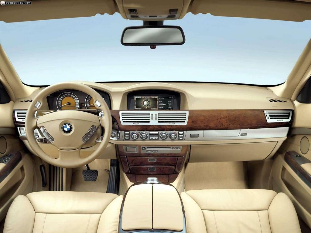 BMW 750Li: 4 фото
