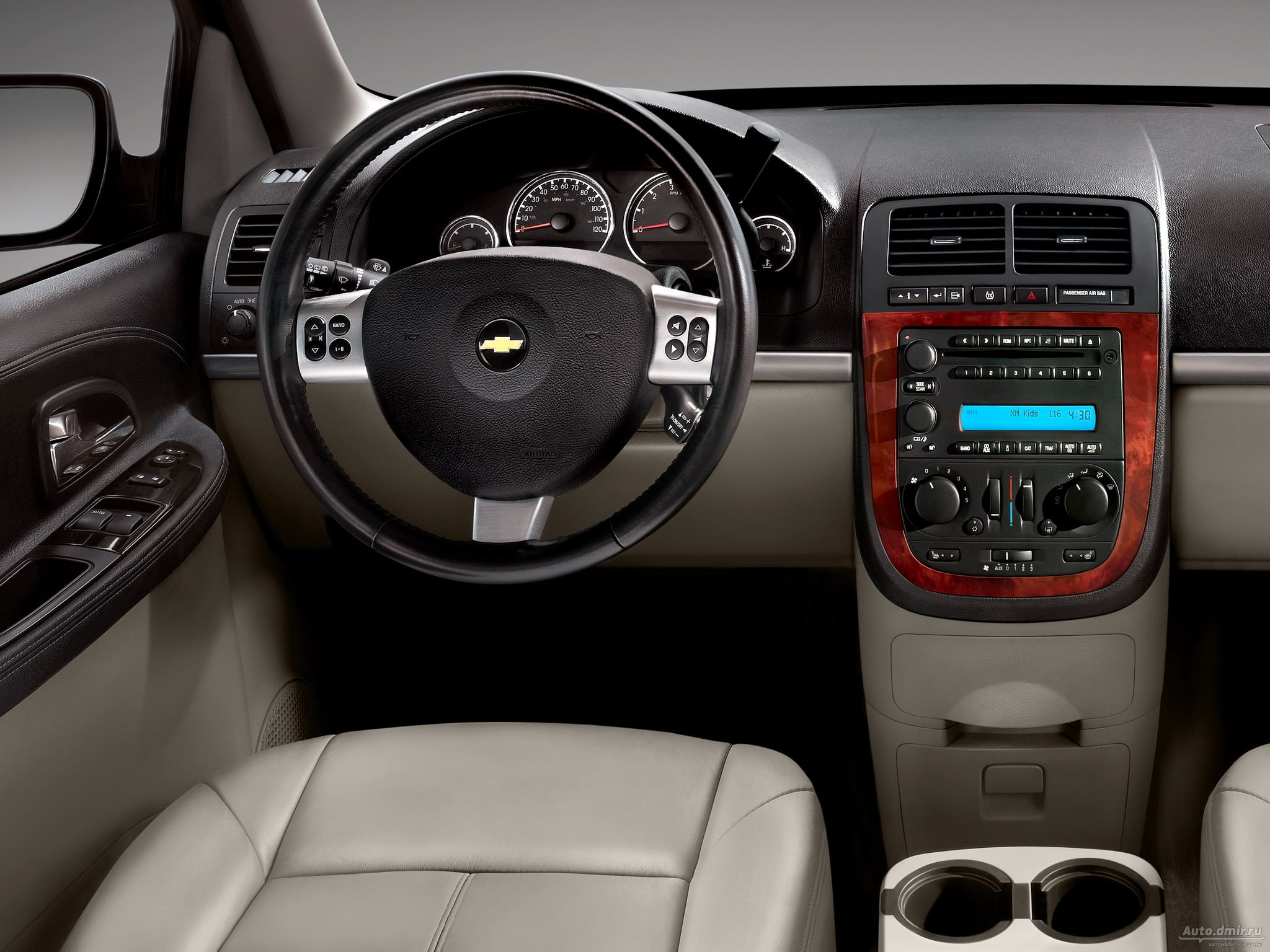Chevrolet Uplander: 7 фото