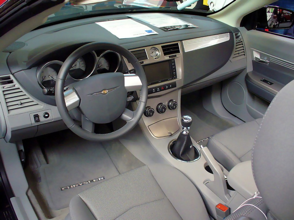 Chrysler Sebring Cabrio: 12 фото