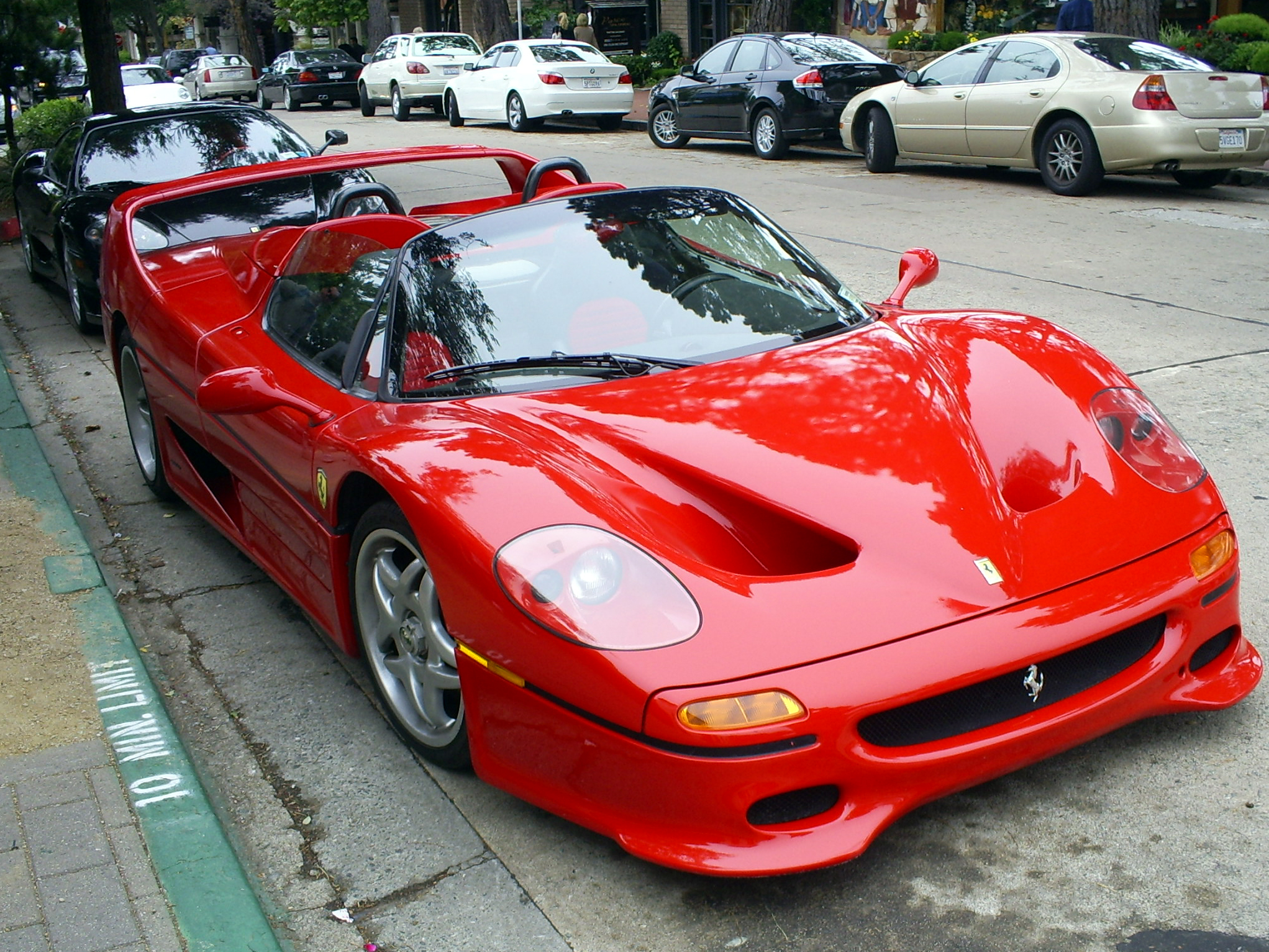 Ferrari F50: 3 фото