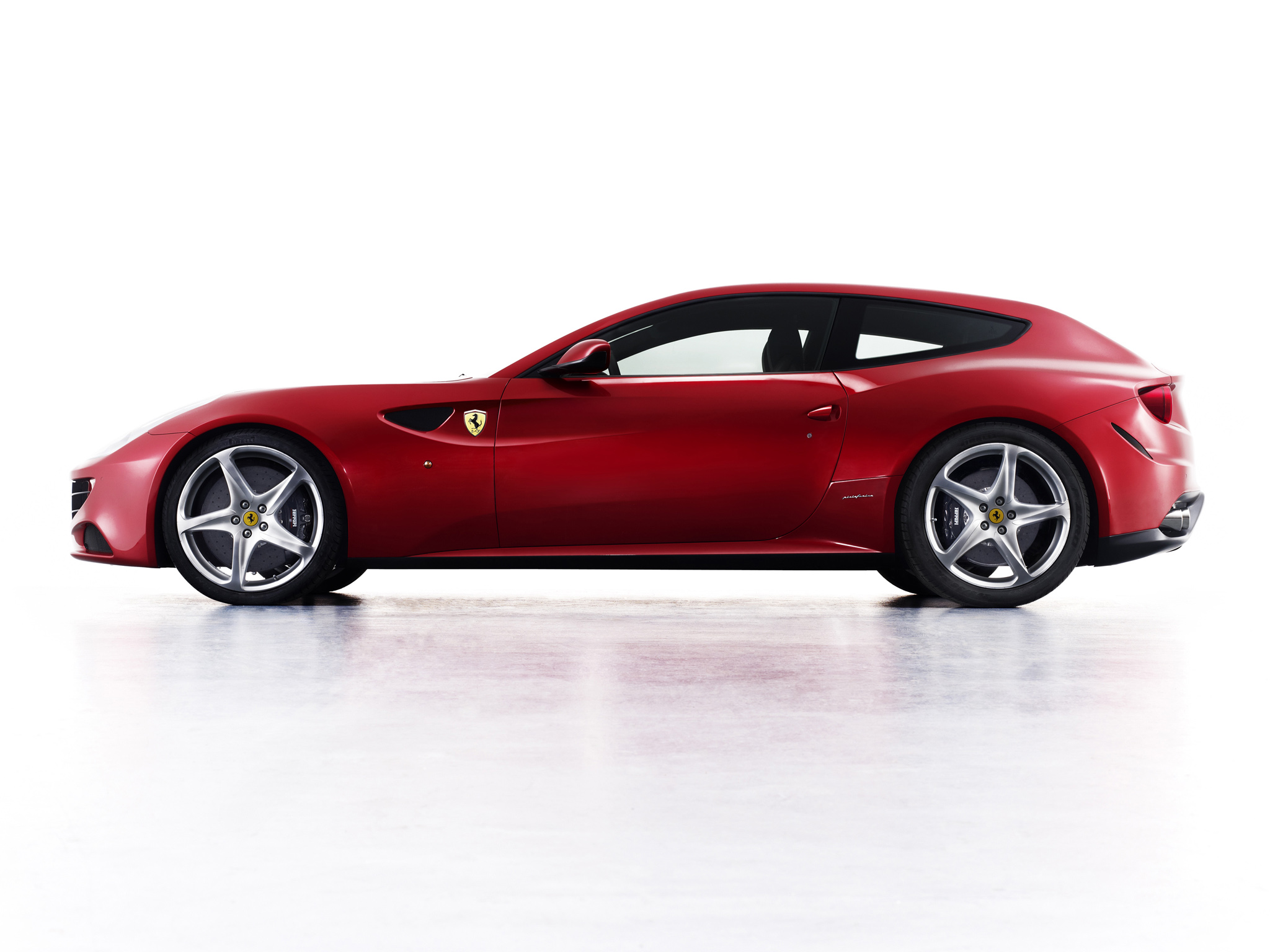 Ferrari FF: 6 фото