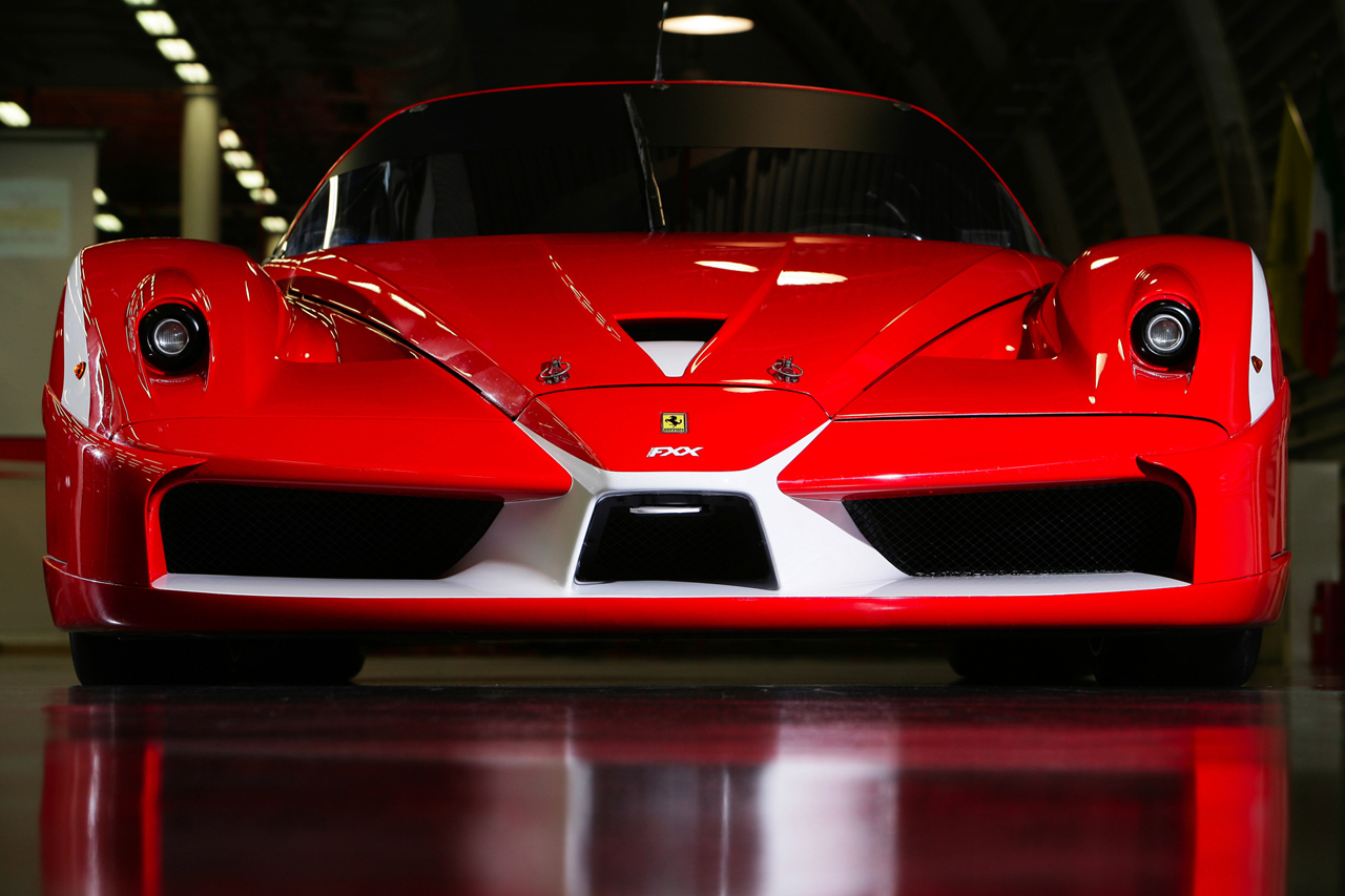 Ferrari FXX: 7 фото
