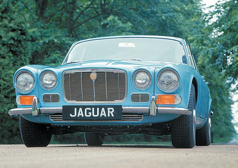 Jaguar XJ6: 10 фото