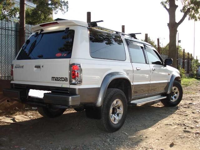 Mazda Proceed Marvie: 11 фото