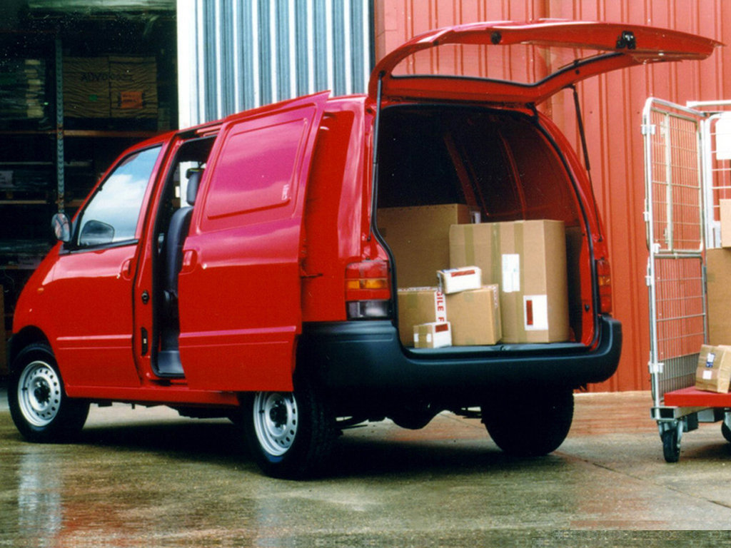Nissan Vanette Cargo: 7 фото