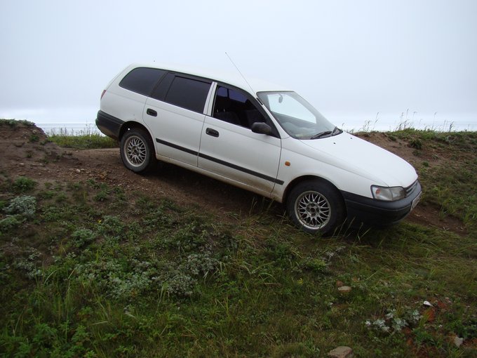 Toyota Caldina Van: 5 фото