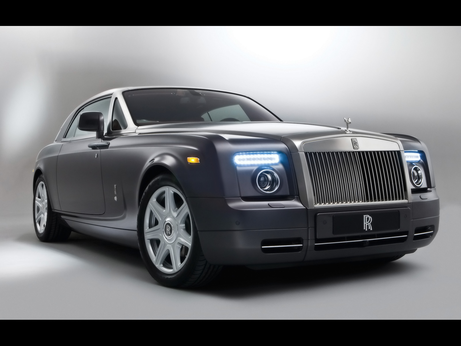 Rolls Royce: 3 фото