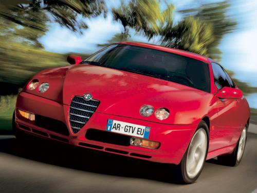 Alfa Romeo GTV: 9 фото