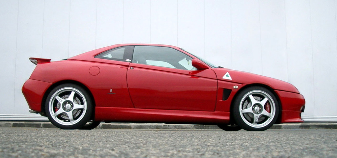 Alfa Romeo GTV: 11 фото