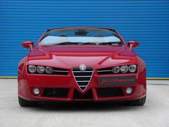 Alfa Romeo Spider: 12 фото