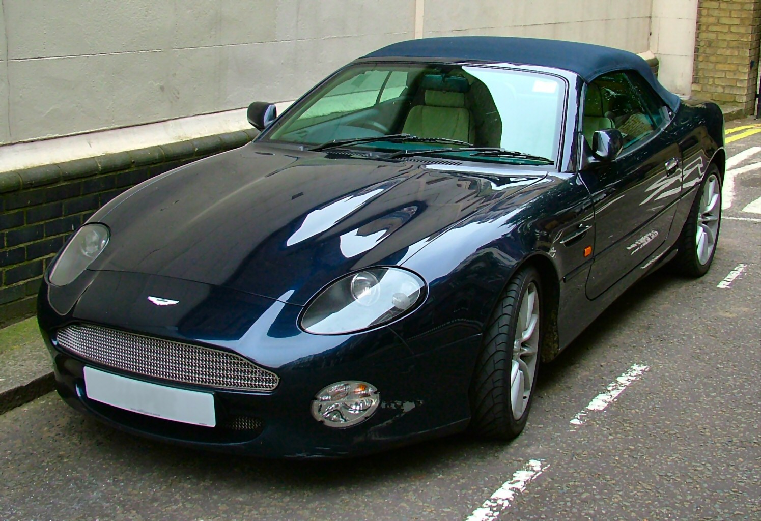 Aston Martin DB7: 5 фото