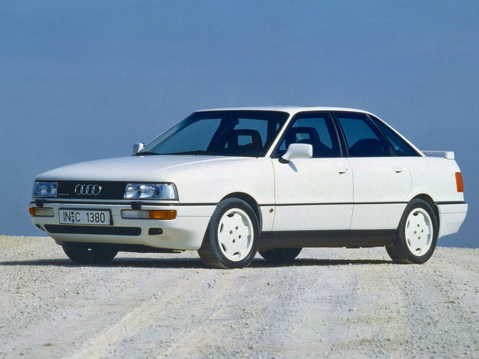 Audi 90: 5 фото