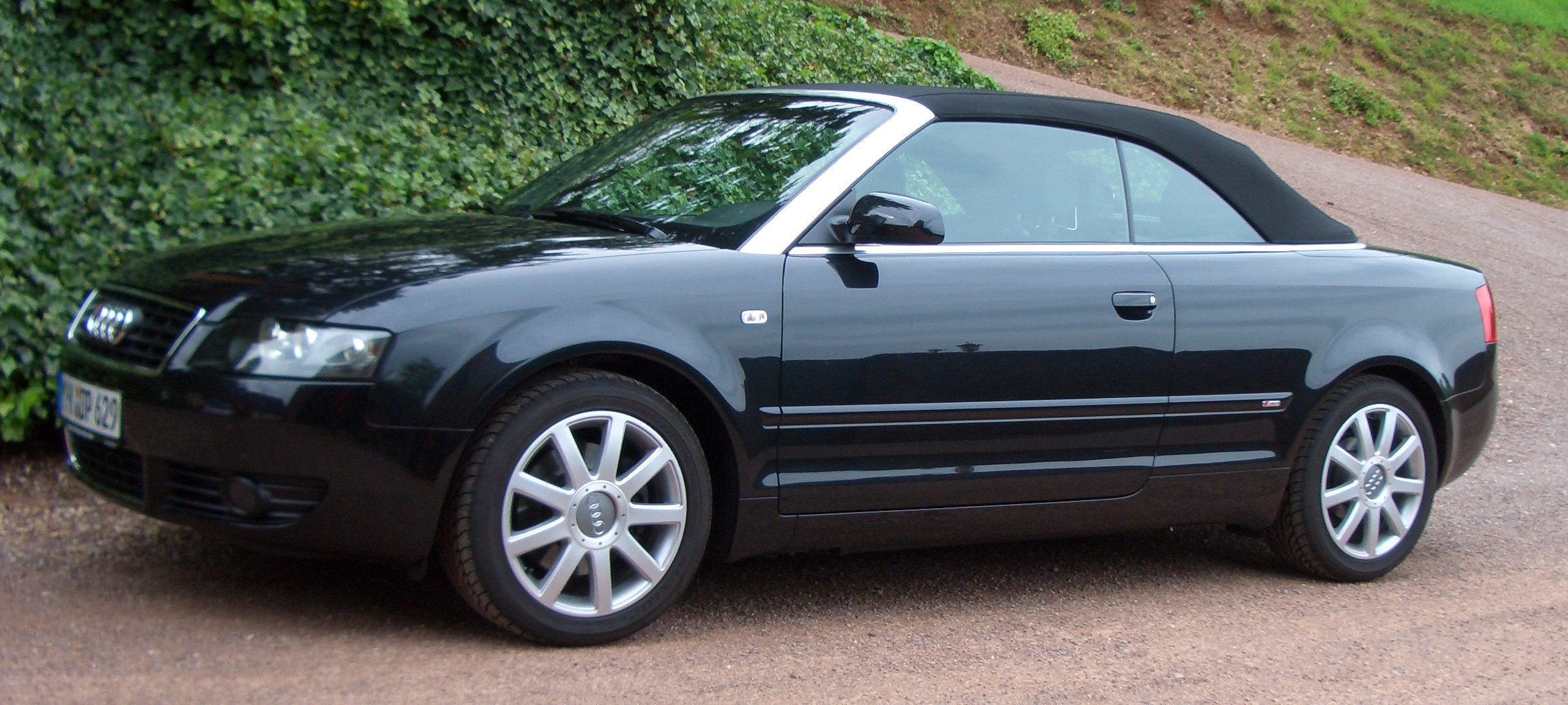 Audi A4 Cabriolet: 3 фото