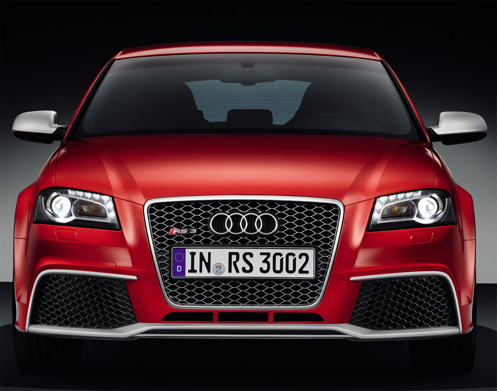 Audi RS3: 8 фото