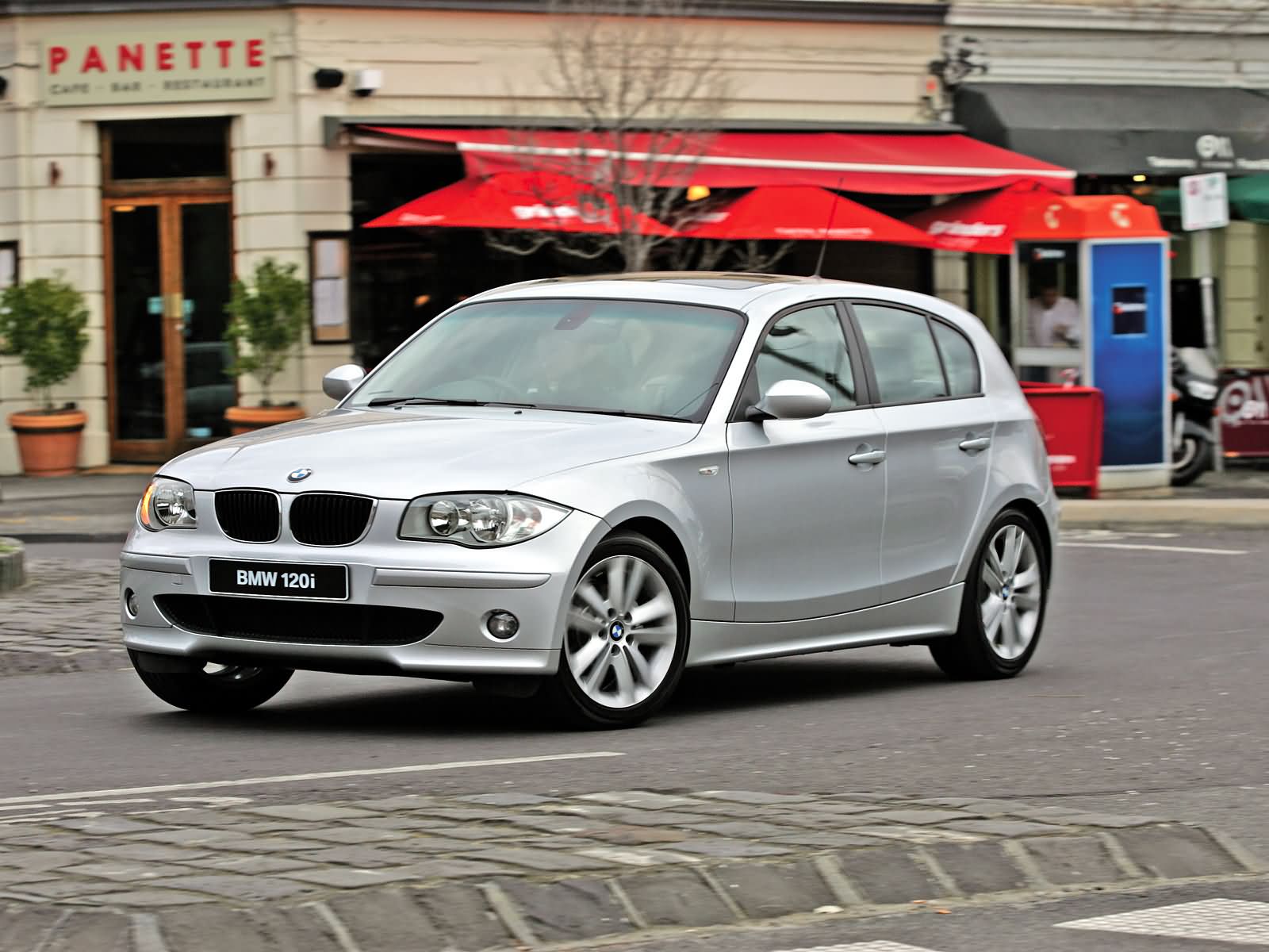 BMW 1-series E87: 8 фото
