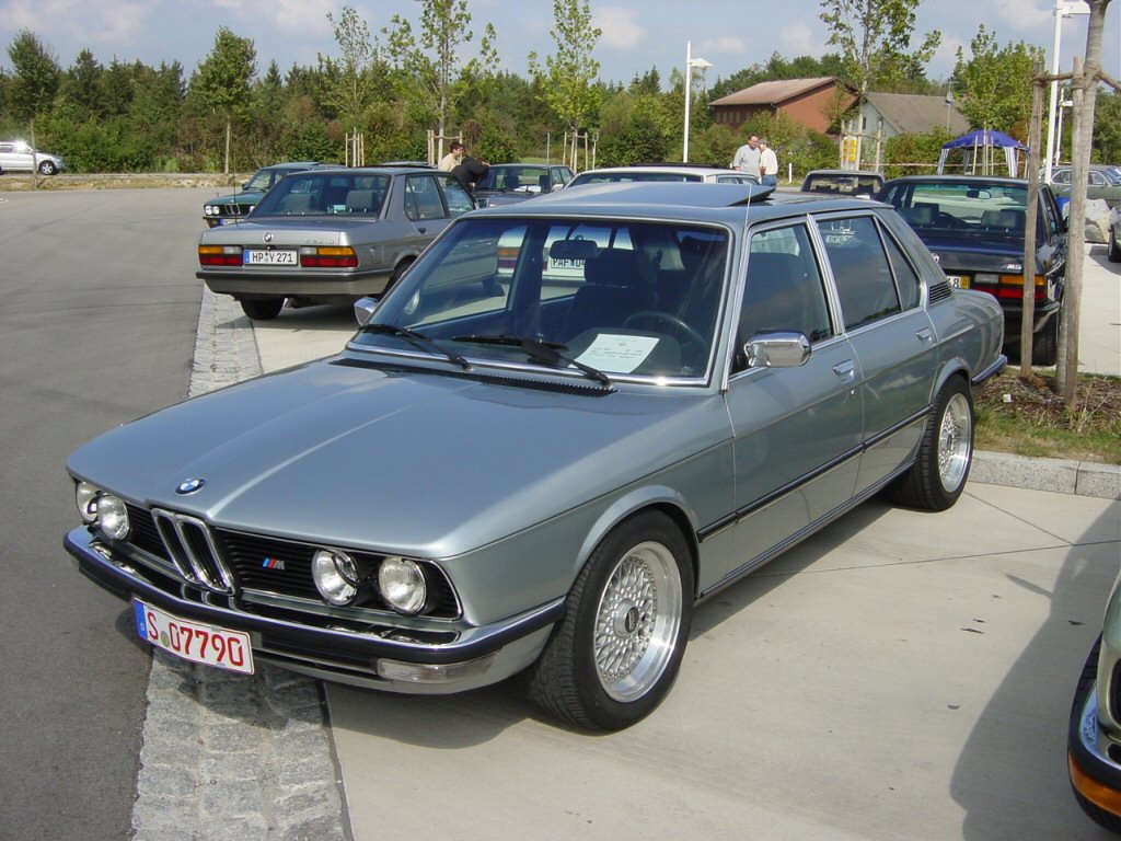 BMW 5-series E12: 1 фото