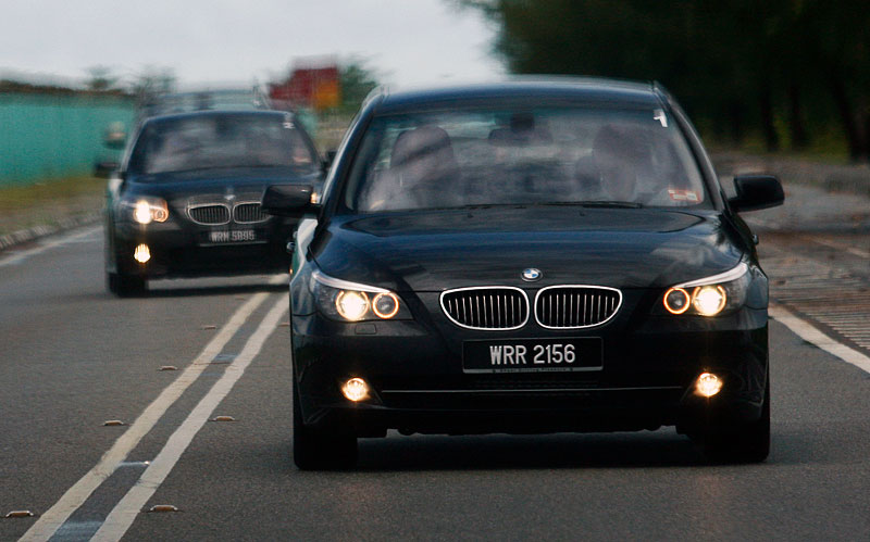 BMW 5-series E60: 9 фото