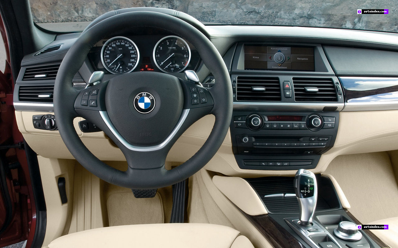 BMW X6: 9 фото