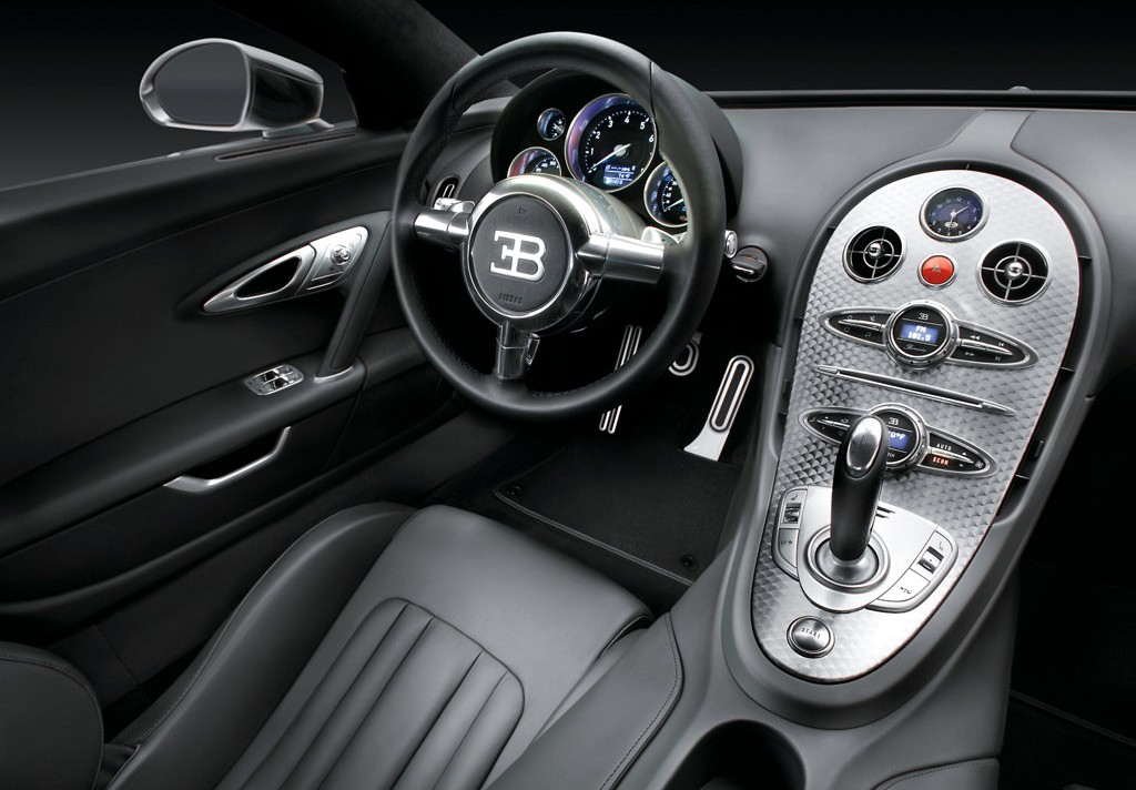 Bugatti Veyron: 3 фото