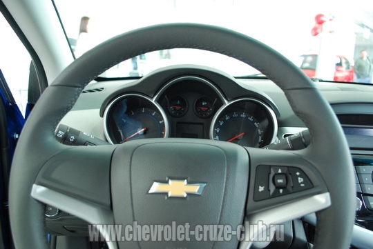 Chevrolet Cruze: 4 фото