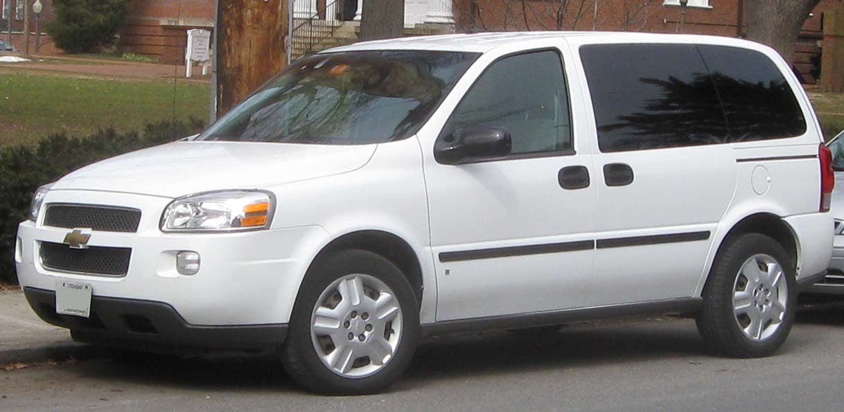 Chevrolet Uplander: 9 фото