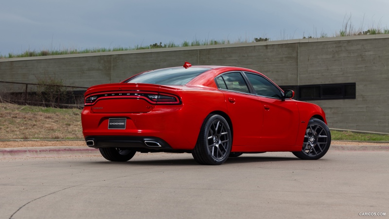 Dodge Charger 2015: 8 фото