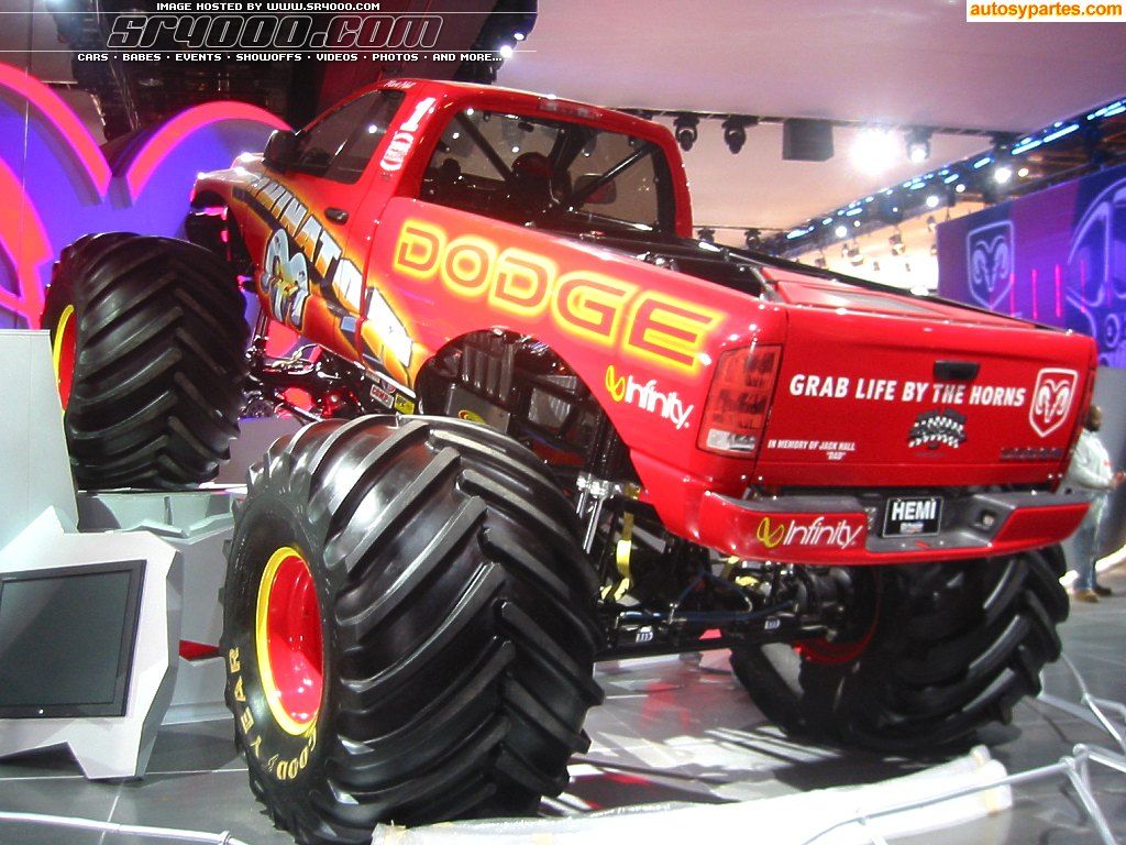 Dodge Ram III: 7 фото