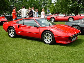 Ferrari 308: 11 фото