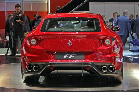 Ferrari FF: 3 фото