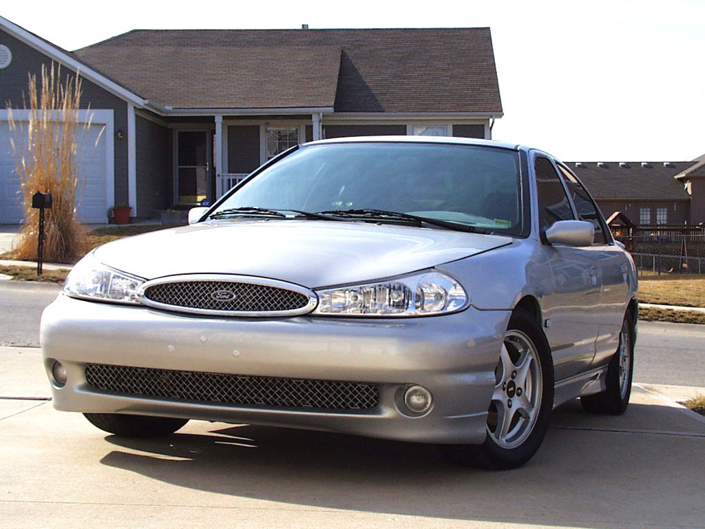 Ford Contour: 2 фото