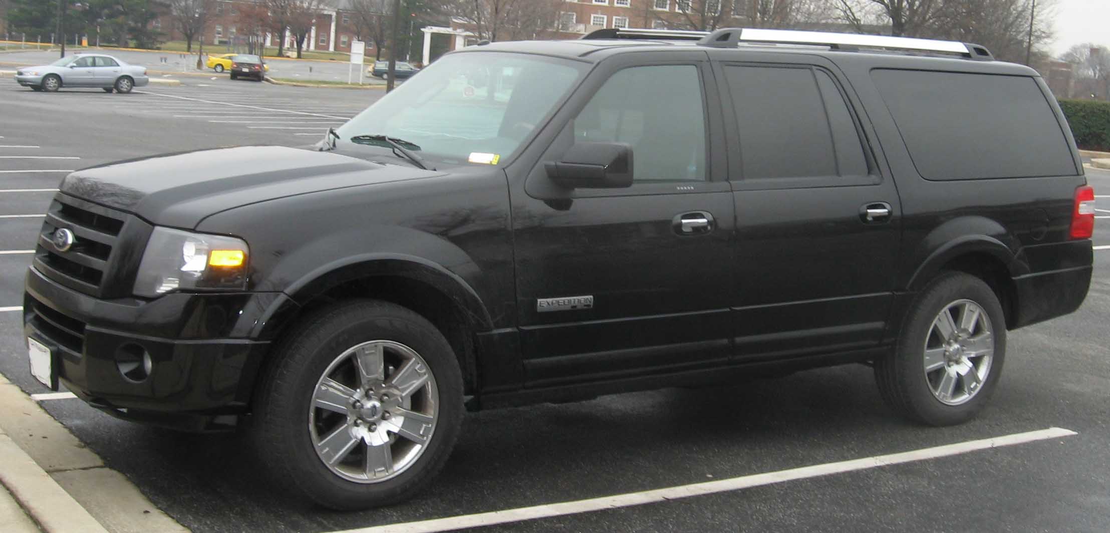 Ford Expedition: 8 фото