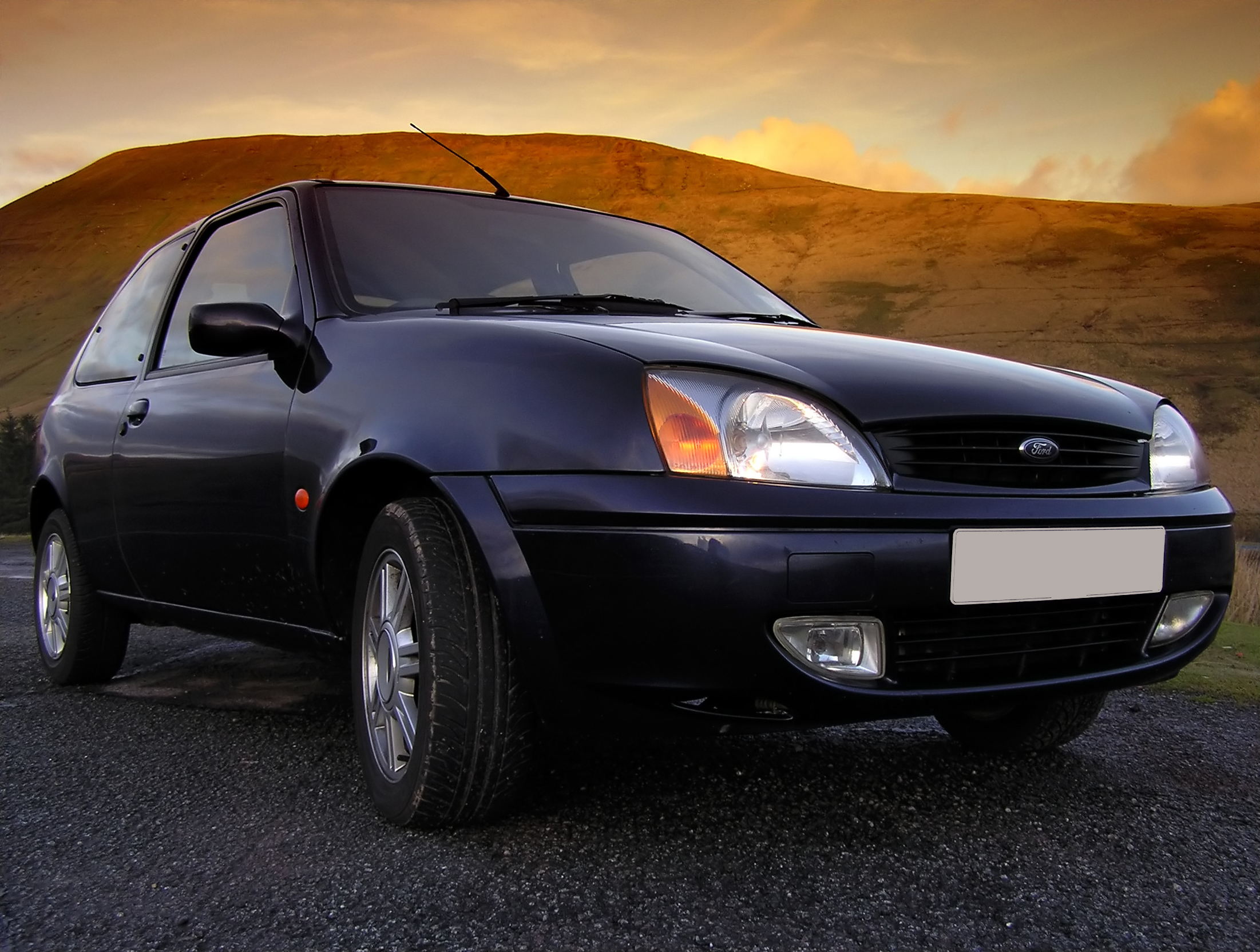 Ford Fiesta V: 4 фото