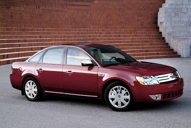 Ford Five Hundred: 2 фото