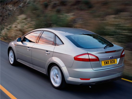 Ford Mondeo Hatchback: 9 фото