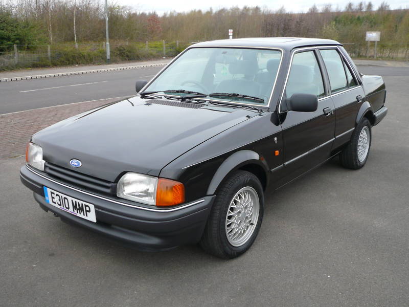 Ford Orion: 8 фото