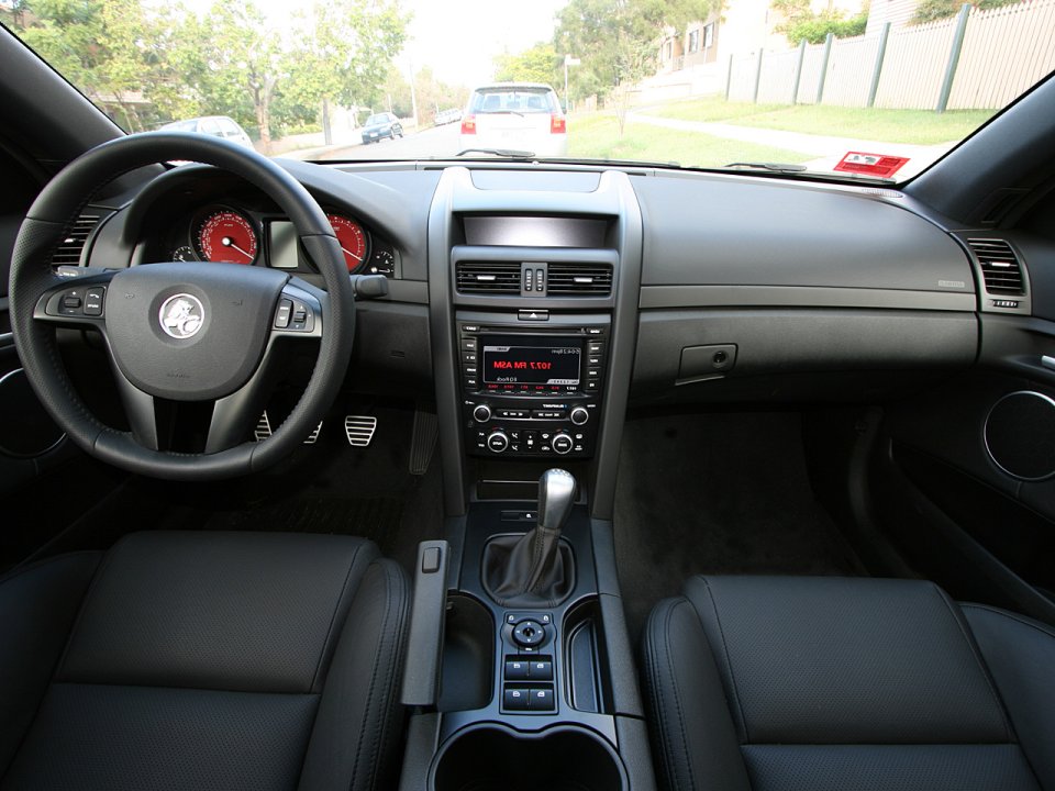 Holden Commodore: 5 фото