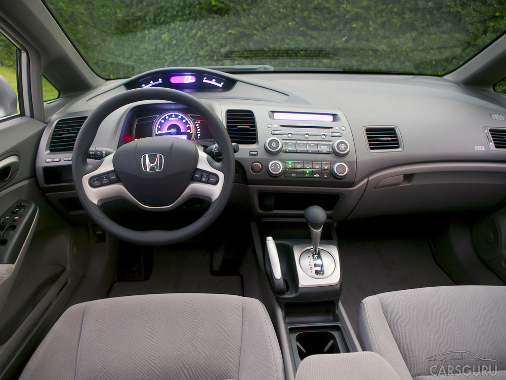 Honda Civic 4D VIII: 5 фото