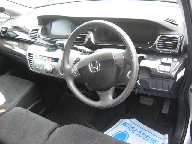 Honda Edix: 5 фото