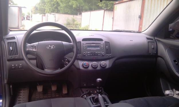 Hyundai Elantra IV: 5 фото