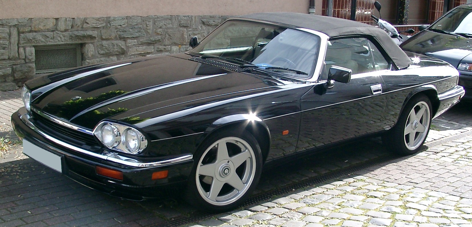 Jaguar XJS: 2 фото