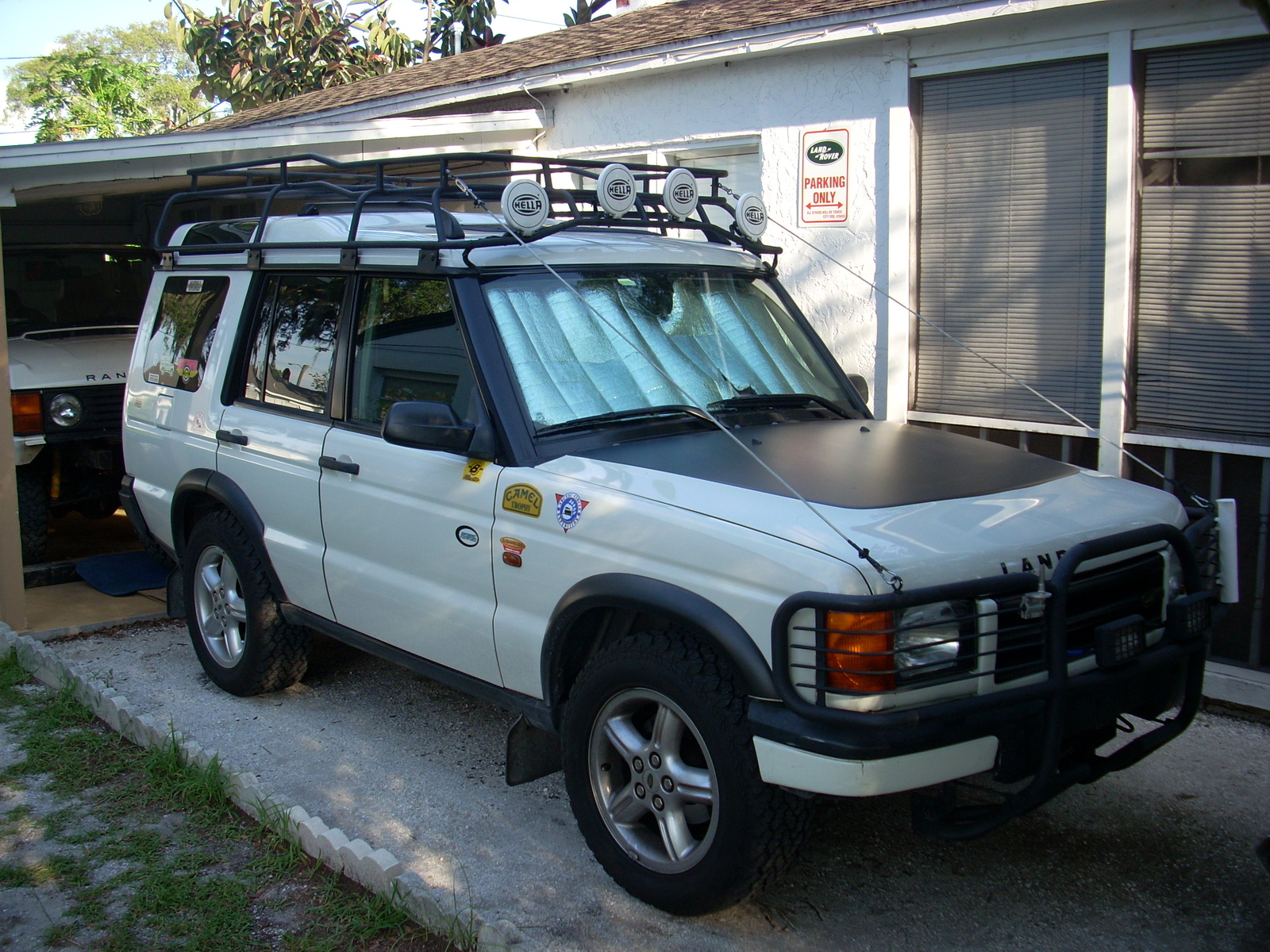 Land Rover Discovery II: 9 фото