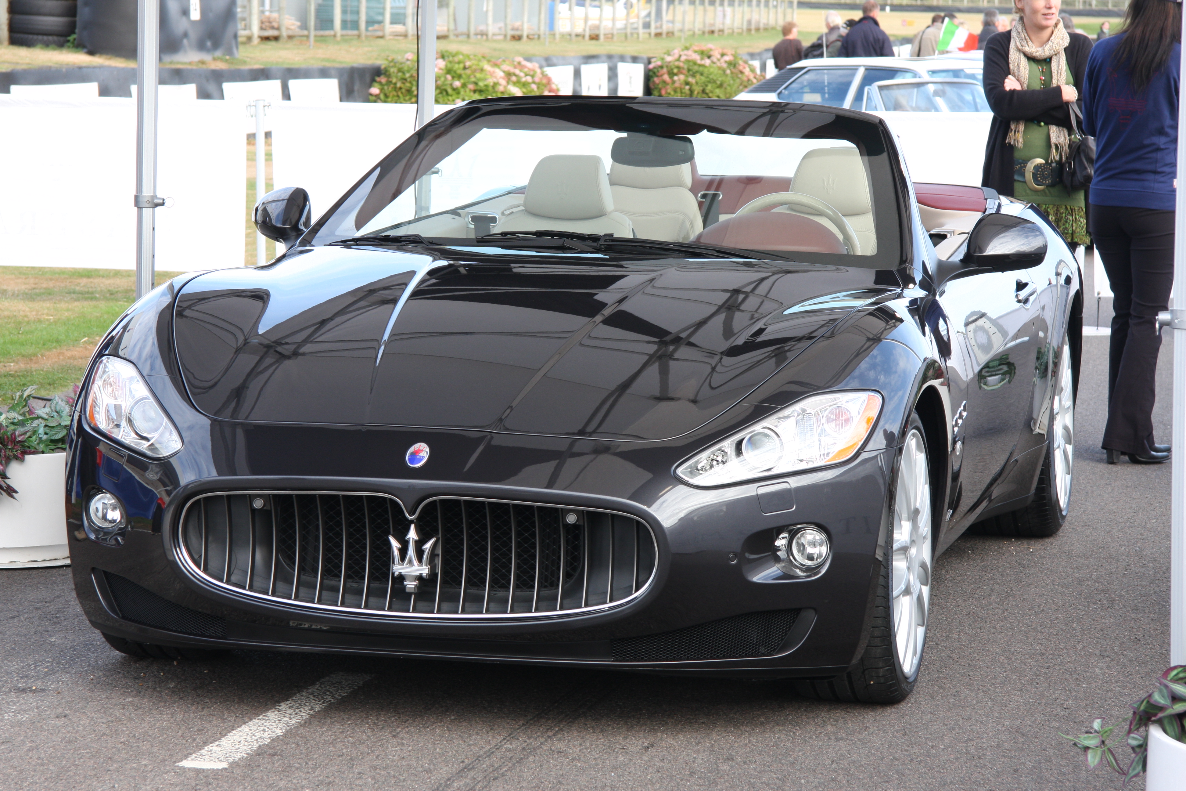 Maserati GranCabrio: 2 фото