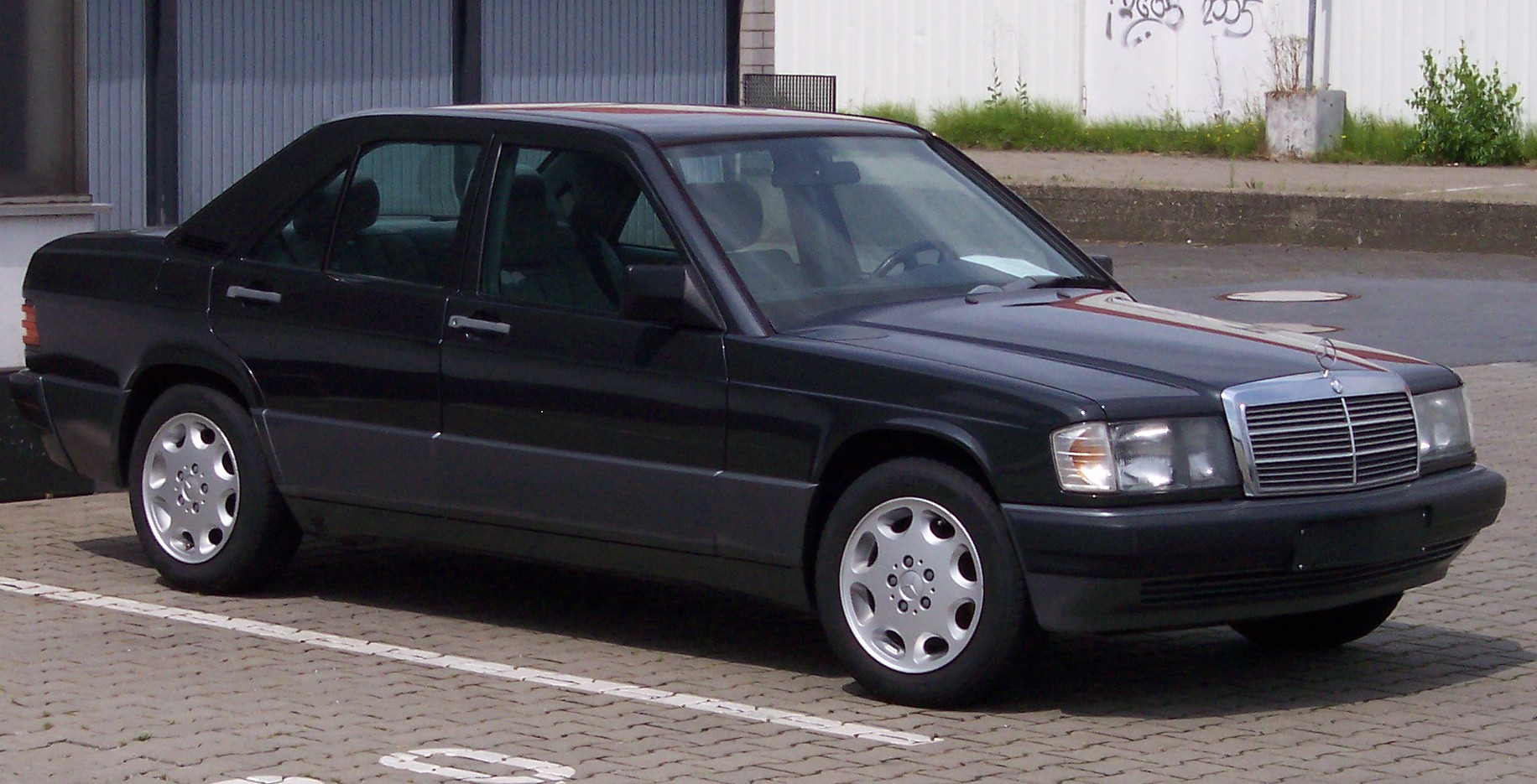 Mercedes 190 W201: 6 фото