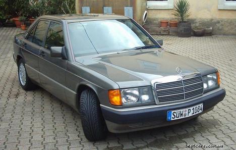 Mercedes 190 W201: 12 фото