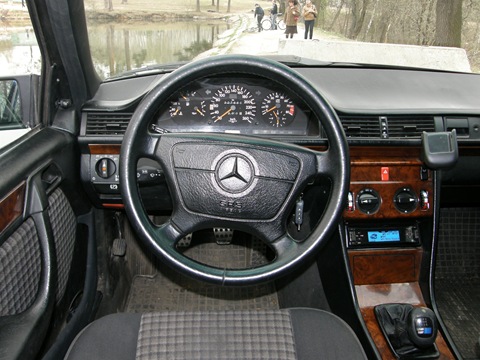 Mercedes E-class W124: 9 фото